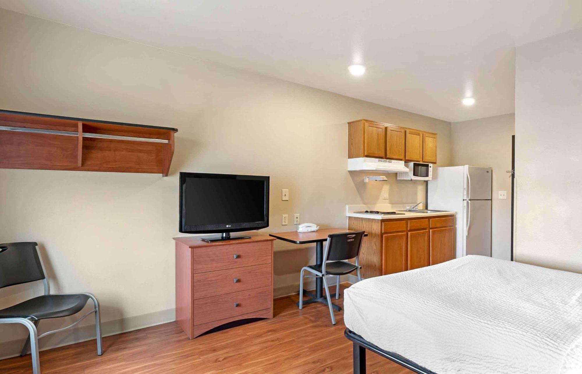 Extended America Select - - Airport 2* Wichita