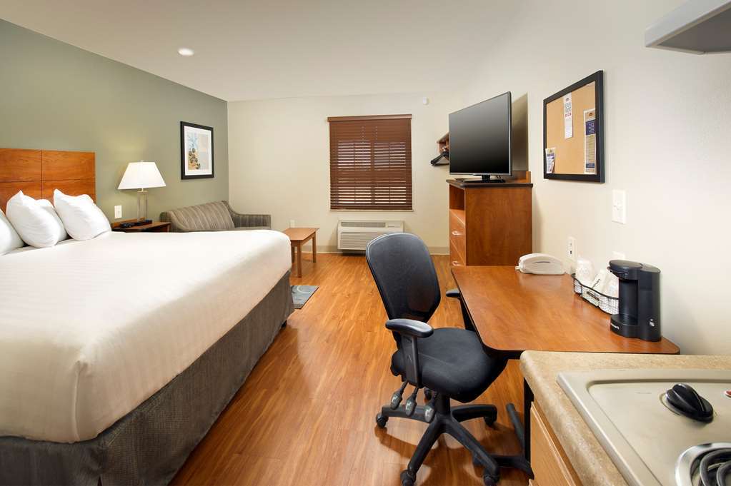 Extended America Select - - Airport Hotel
